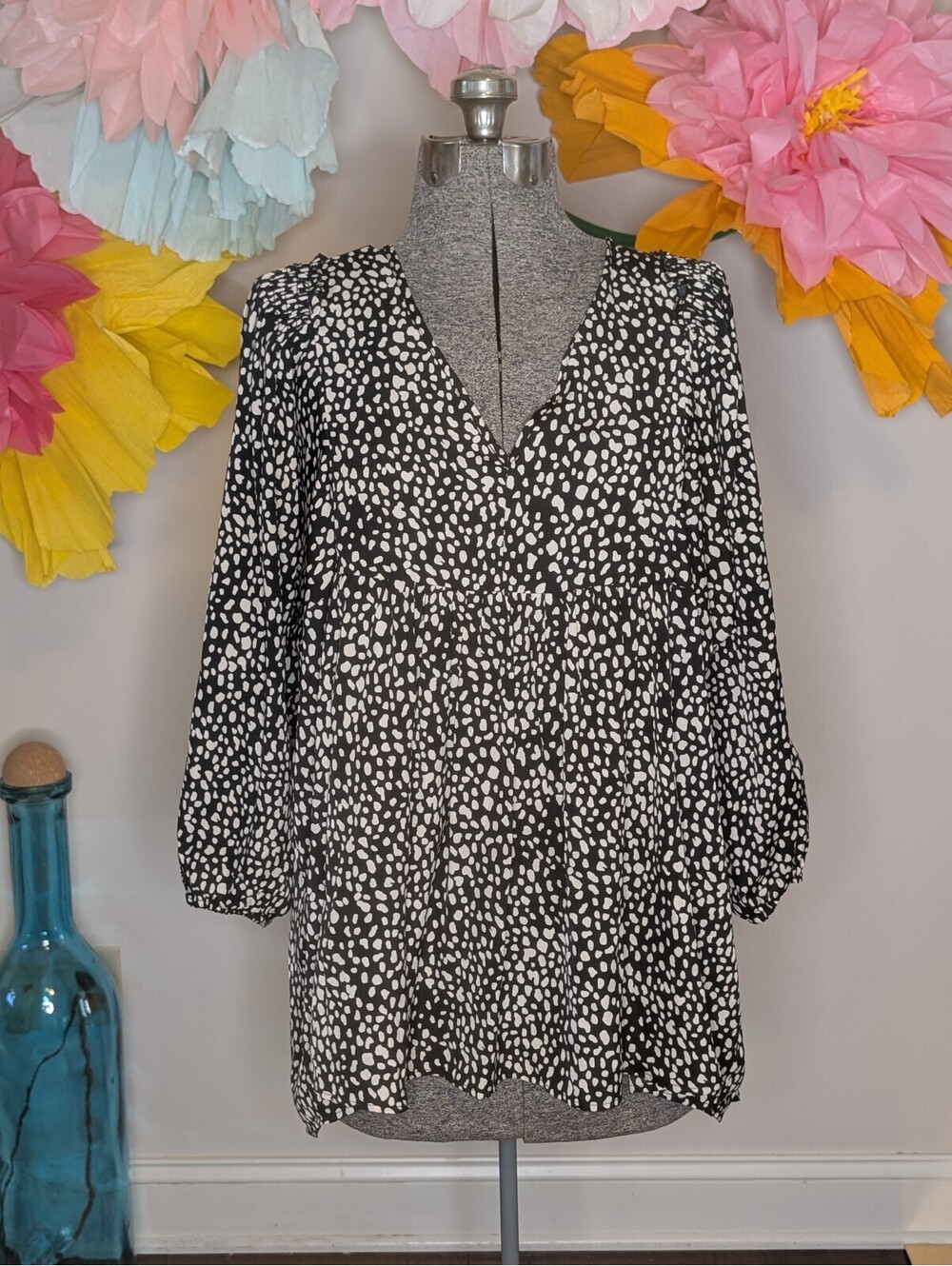 2063 - Umgee USA Black and White Polka Dot Long Sleeve Dress XL
